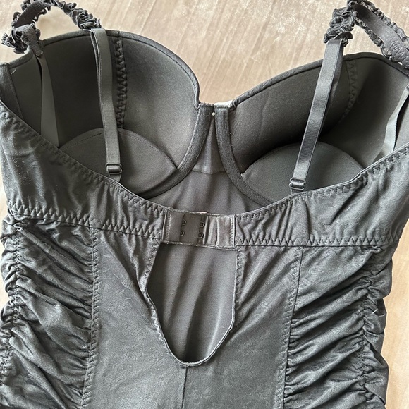 Victoria’s Secret Sexy Little Thing - Picture 4 of 5